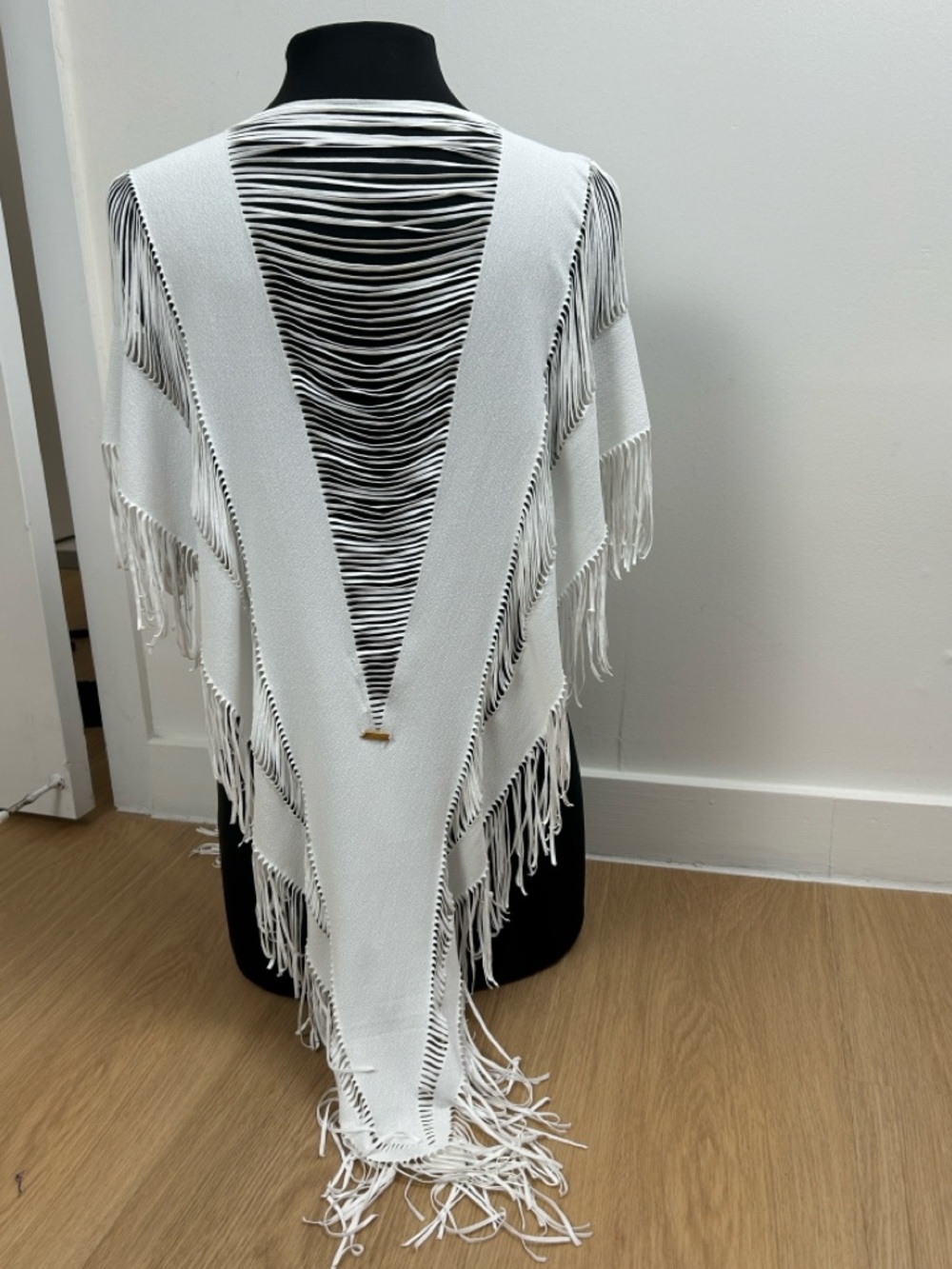 Beach Bunny Indian Summer Fringe Poncho - Picture 8 of 11